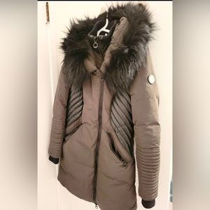 Noize Winter Coat Cruelty Free Size  S Green Black Trim